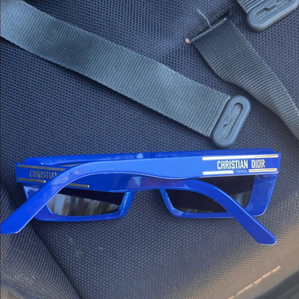 Dior Vibrant Blue Smart Glasses